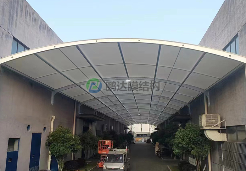 膜結(jié)構(gòu)停車(chē)棚